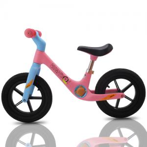Children's balance bicycle, pedal free bicycle, made of nylon. Suitable for 18 months to 5 years old light weight training push bicycle adjustable seat handle
